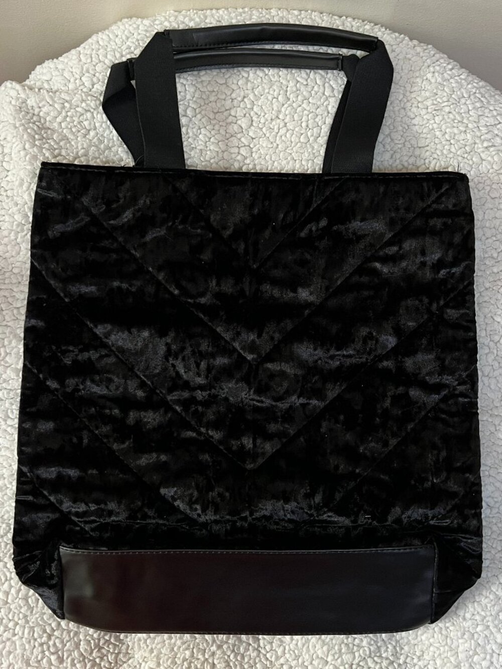 Victoria’s Secret Large Velvet Tote Bag, Black New NWT - Picture 8 of 10